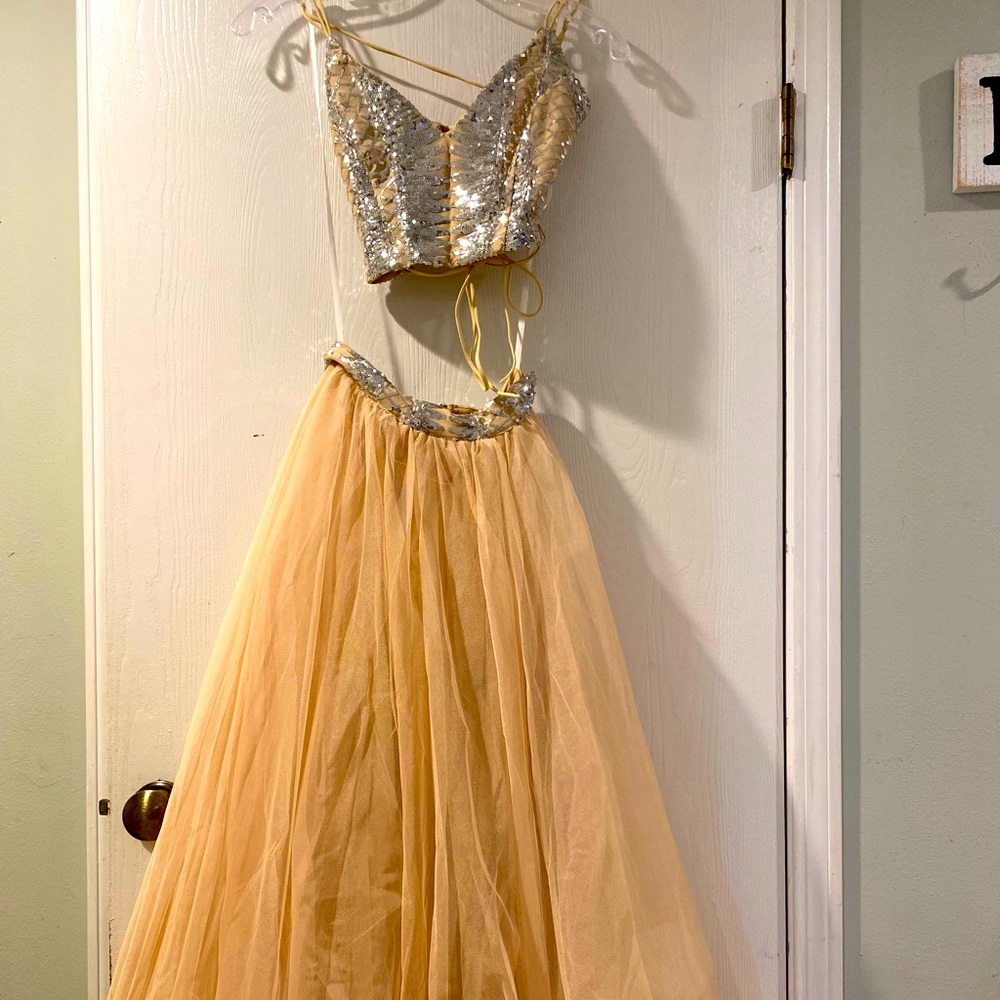 2 piece formal sequence set